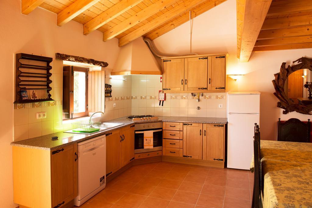 Recanto Da Ribeira Casas De Campo Monchique Ruang foto